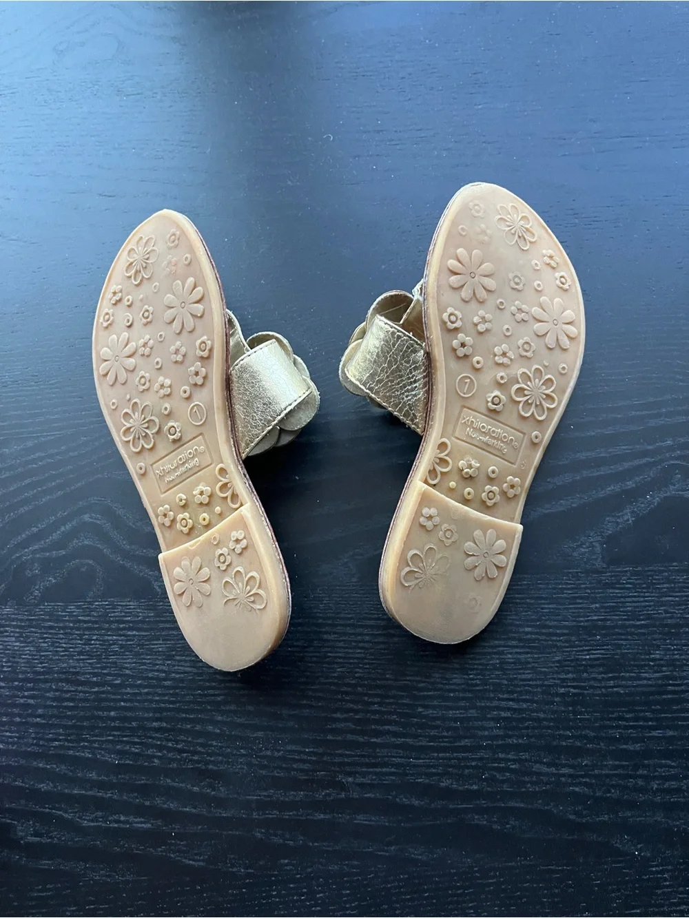 Xhilaration Girls Gold Silver Flower Jeweled Thong Sandals Size 1 Summer